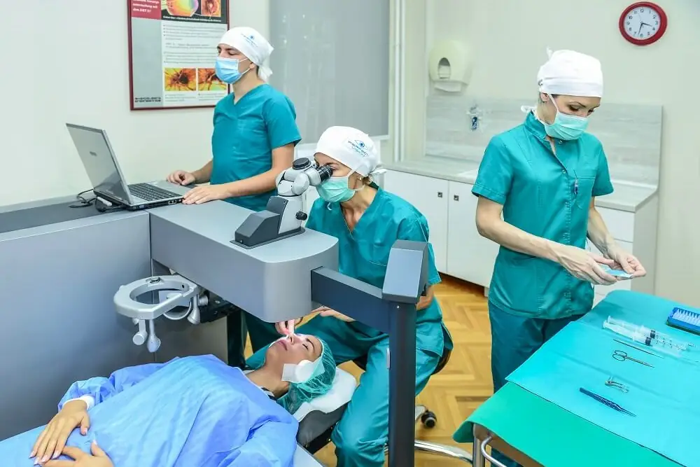 Lasersko skidanje dioptrije - Lasersko uklanjanje dioptrije - Letnja akcija