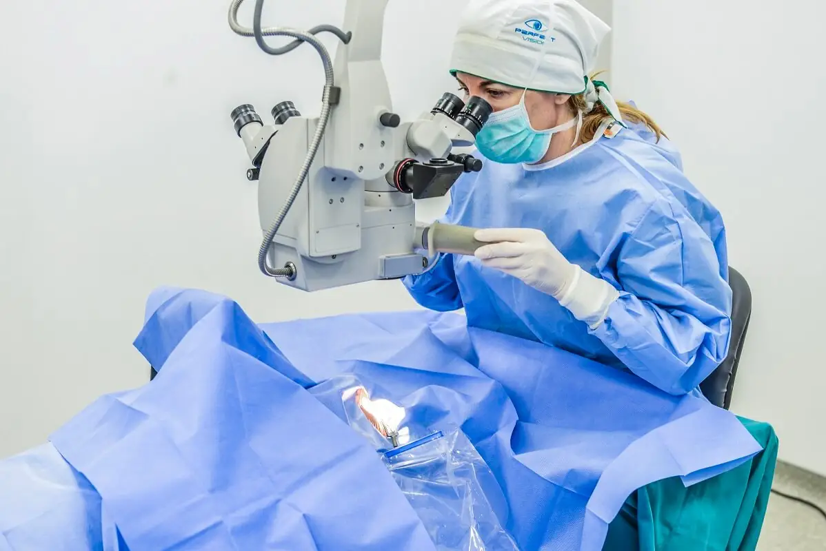 Mikroinciziona operacija katarakte Mikroinciziona operacija katarakte