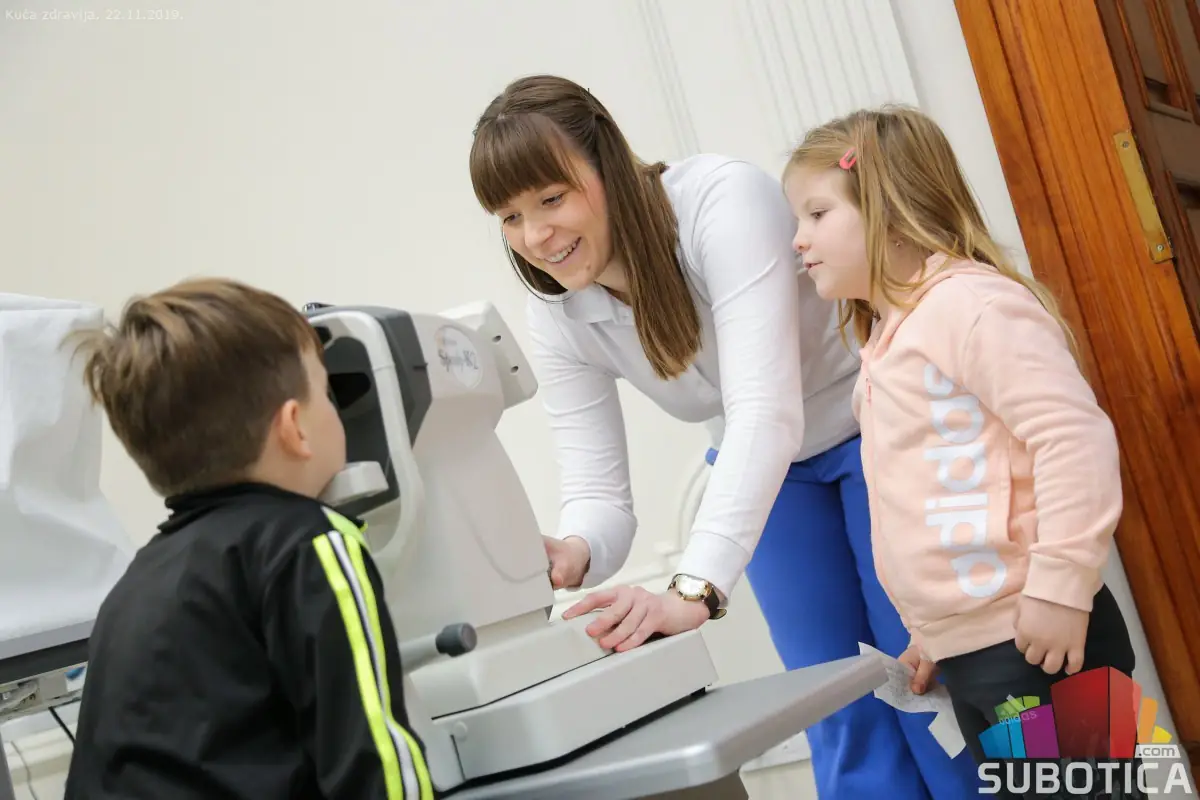 Besplatan očni pregled povodom Svetskog dana deteta