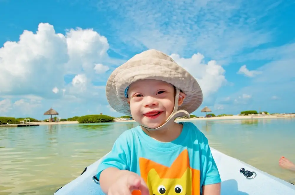 Humanitarna akcija „Na moru sa vršnjacima“