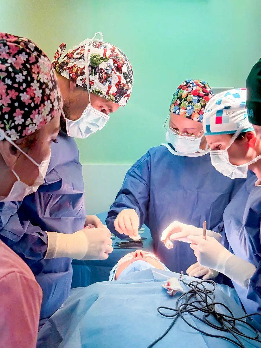 Savremene-tehnike-gornje-blefaroplastike